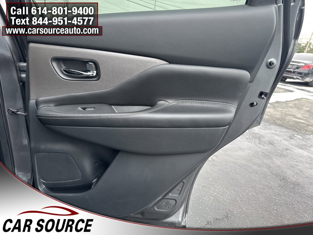 Used 2023 Nissan Murano SV image 40