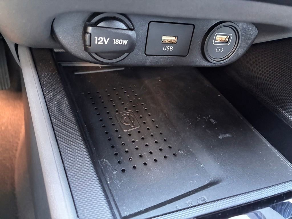 Used 2023 Hyundai Elantra SEL w/ Convenience Package FWD image 30