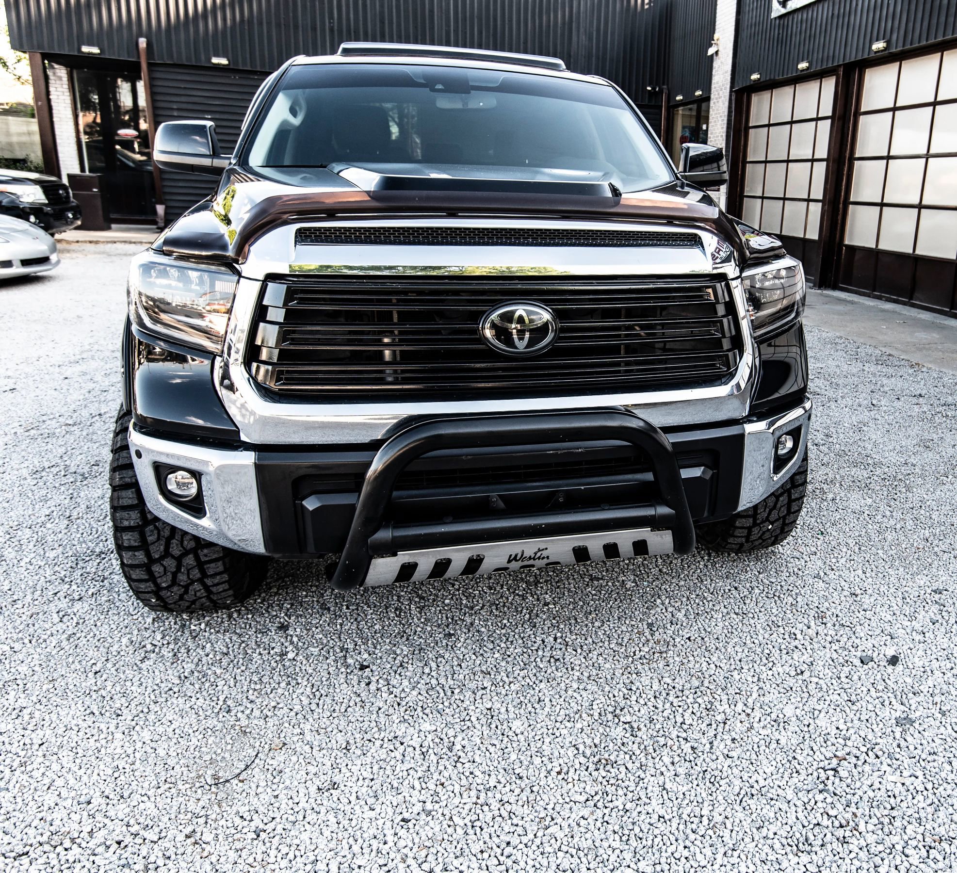 Used 2020 Toyota Tundra Limited w/ Limited Premium Package AWD/4WD image 22