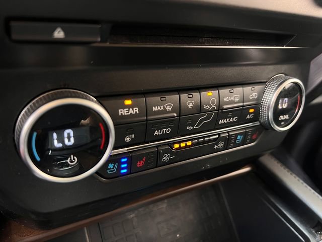 Used 2018 Ford Expedition Max Platinum image 30