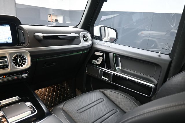 Certified 2025 Mercedes-Benz G 550 image 28