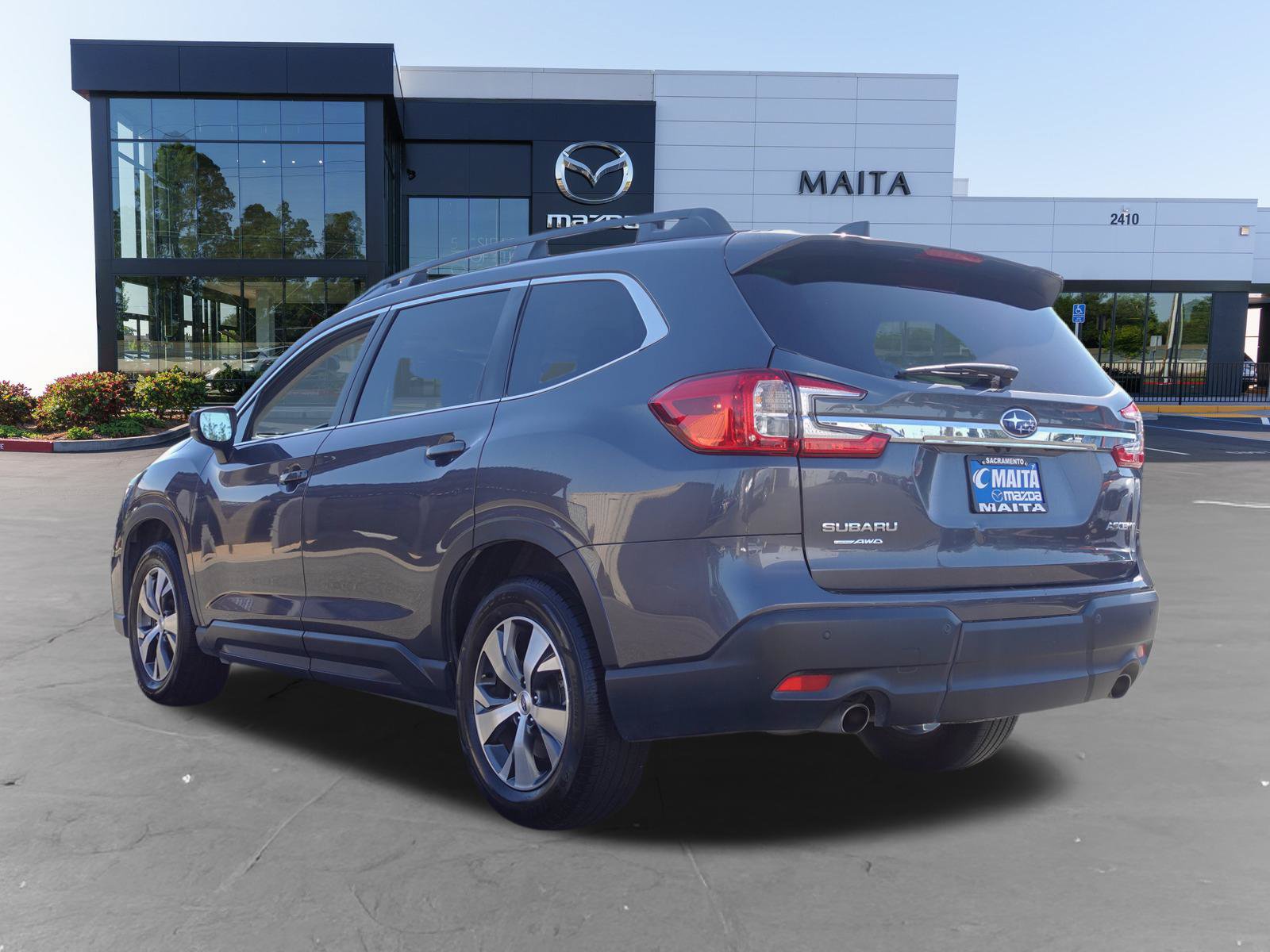 Used 2025 Subaru Ascent Premium AWD/4WD image 5