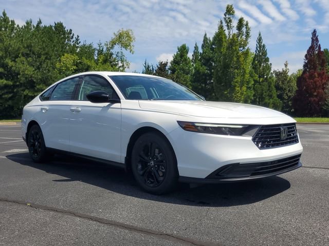 Used 2025 Honda Accord SE image 3