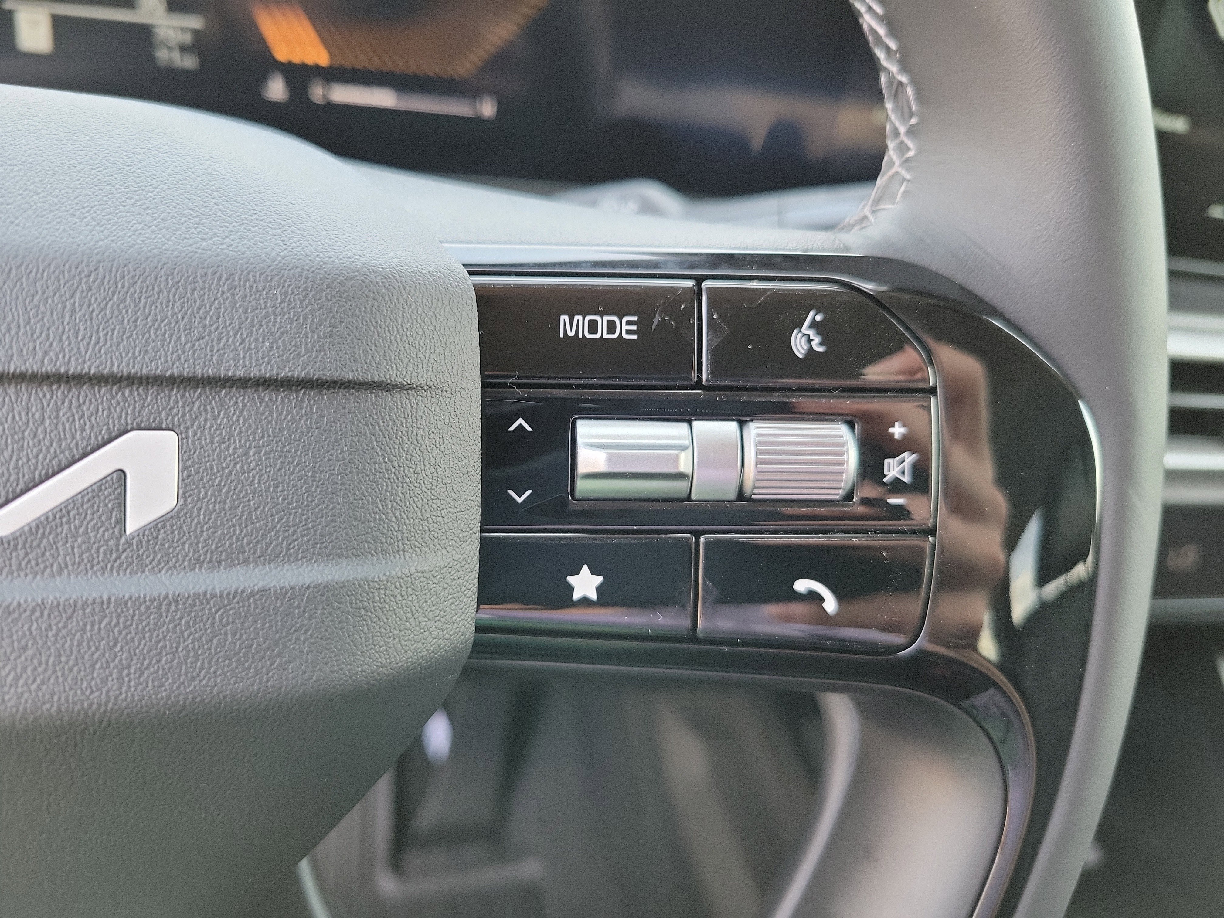 New 2026 Kia Sorento S image 14