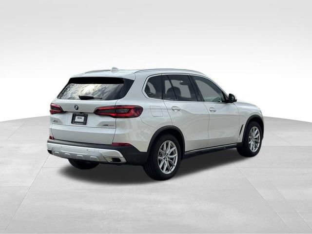 Certified 2023 BMW X5 xDrive40i w/ Executive Package image 9
