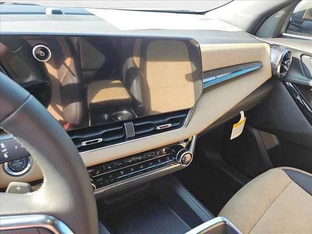 New 2026 Chevrolet Equinox ACTIV w/ Safety and Technology Package image 13