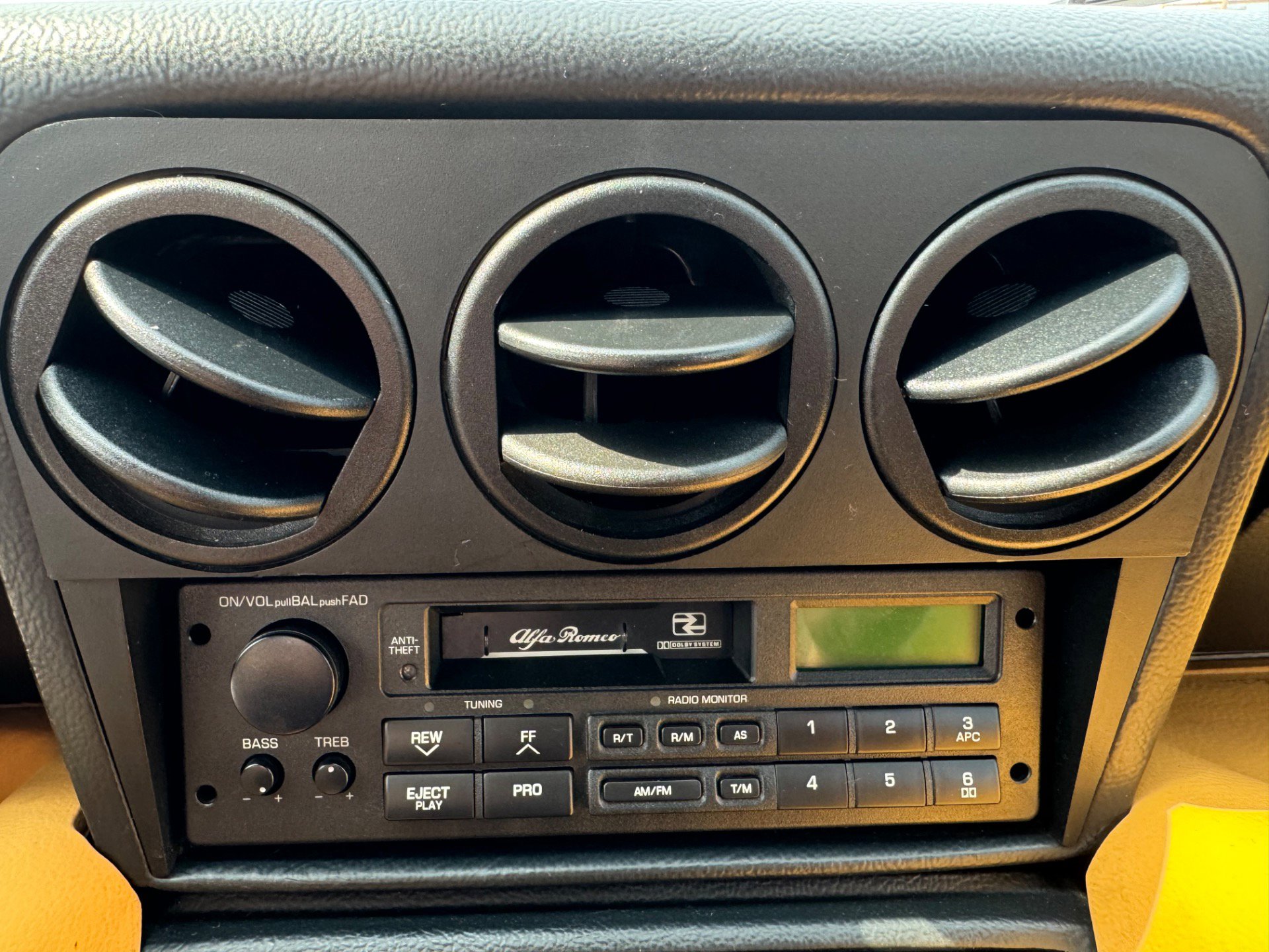 Used 1991 Alfa Romeo Spider Veloce image 20