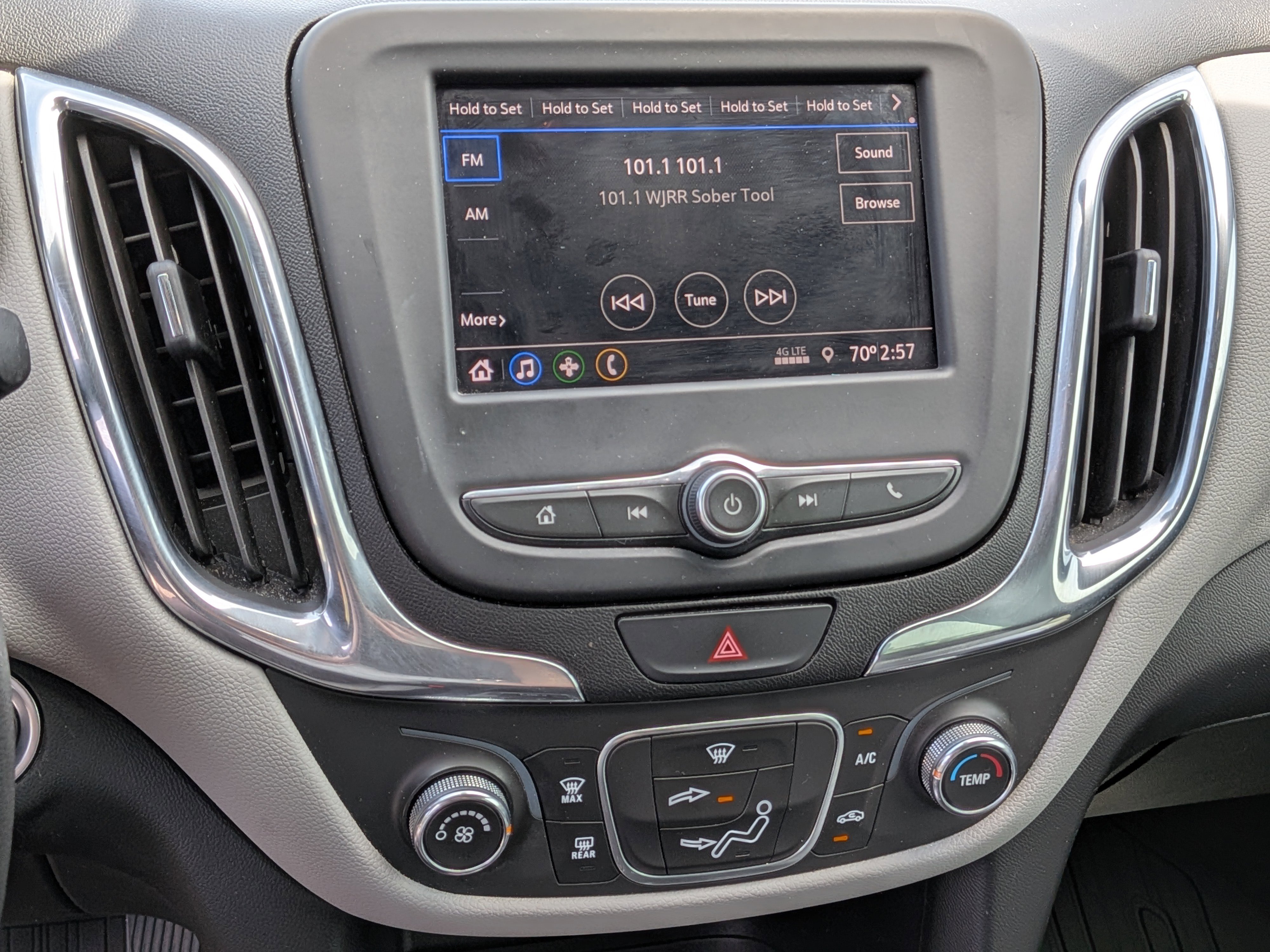 Certified 2020 Chevrolet Equinox LS image 18