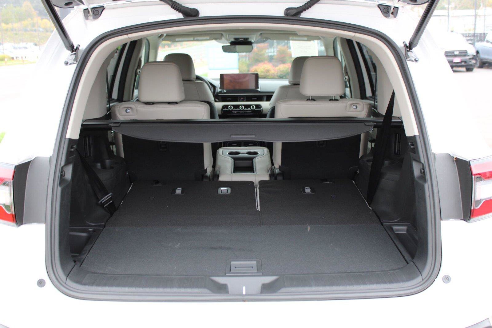 New 2026 Honda Pilot Touring image 14