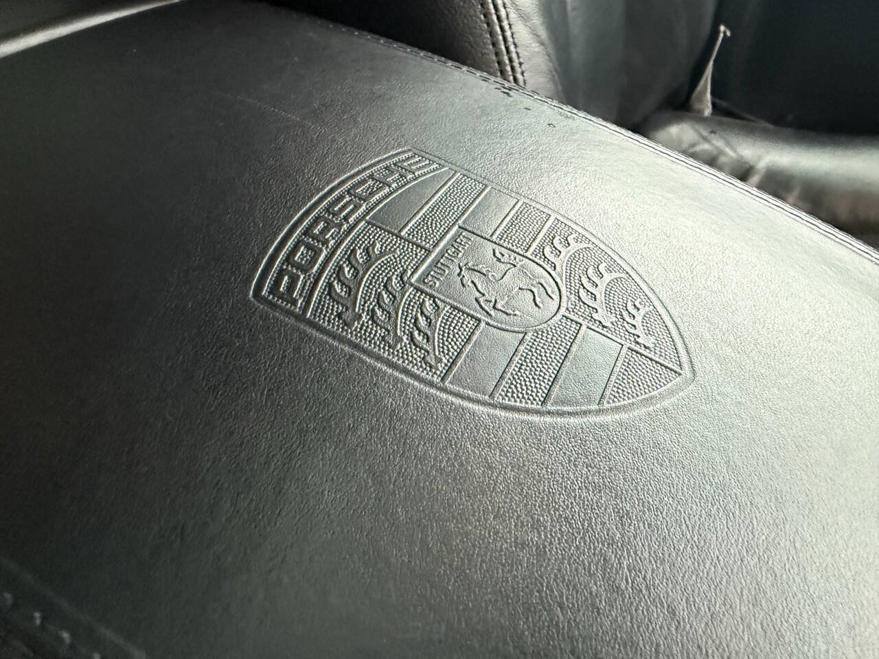 Used 2008 Porsche Cayenne Turbo AWD/4WD image 23