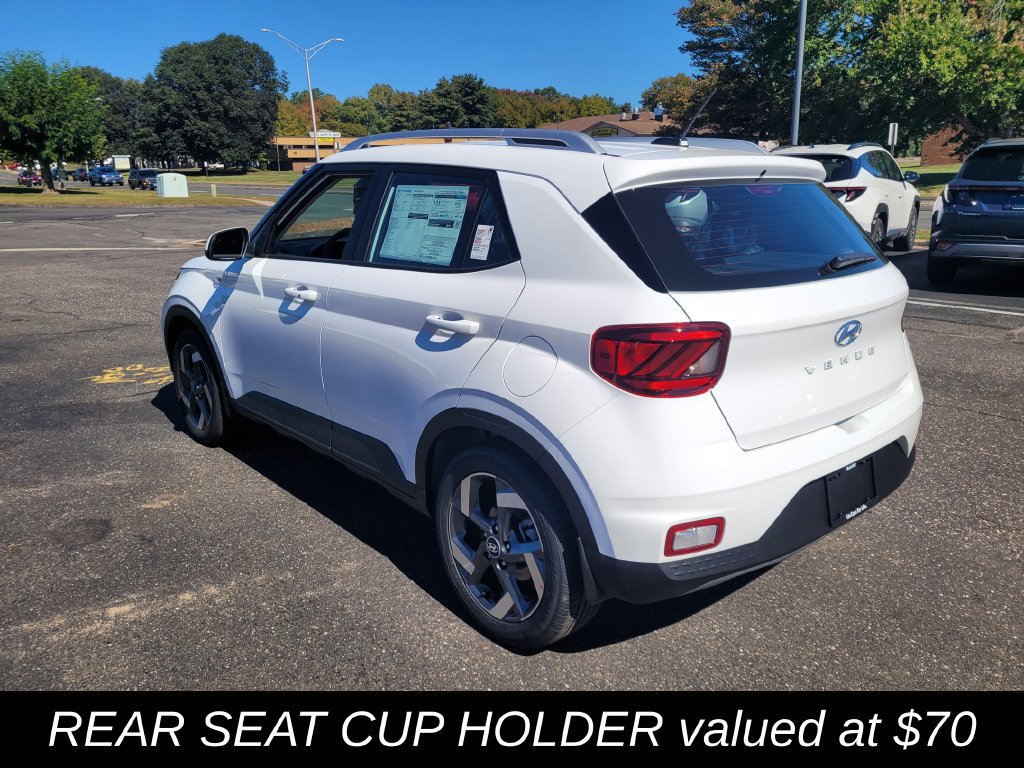 New 2026 Hyundai Venue SEL FWD image 6