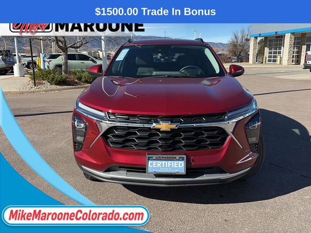 Certified 2025 Chevrolet Trax LT w/ LT Convenience Package FWD image 2