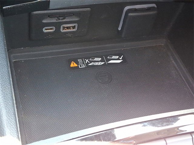 Certified 2022 Buick Envision Avenir w/ Technology Package II image 25