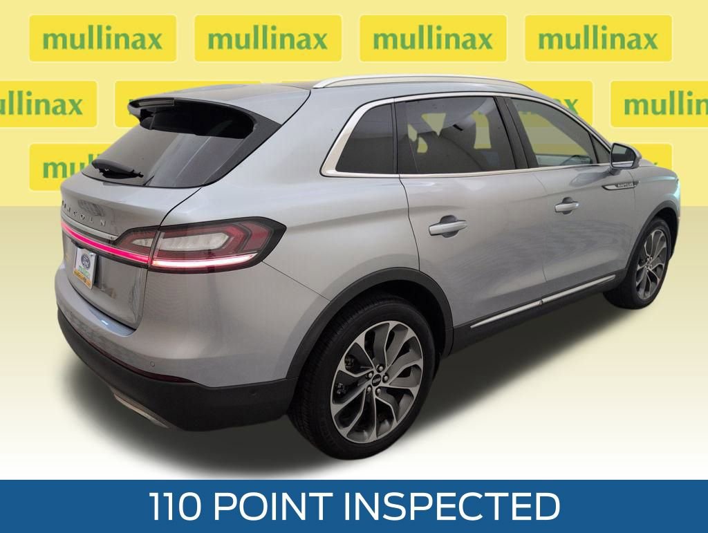 Used 2022 Lincoln Nautilus Reserve w/ Equipment Group 201A image 3