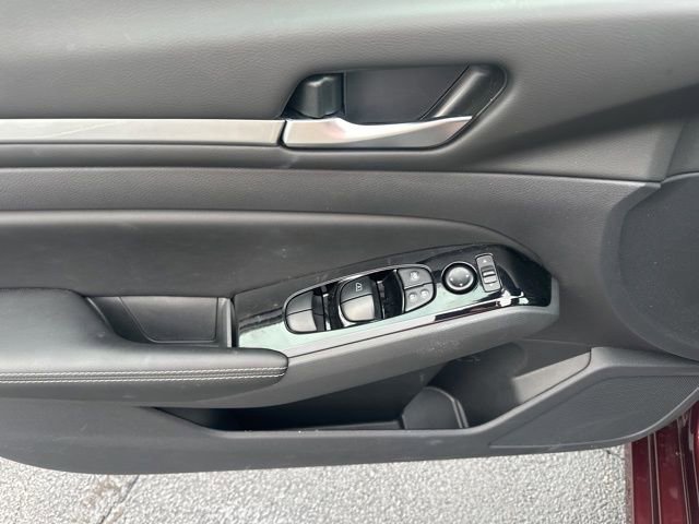 Used 2024 Nissan Altima 2.5 SL image 14