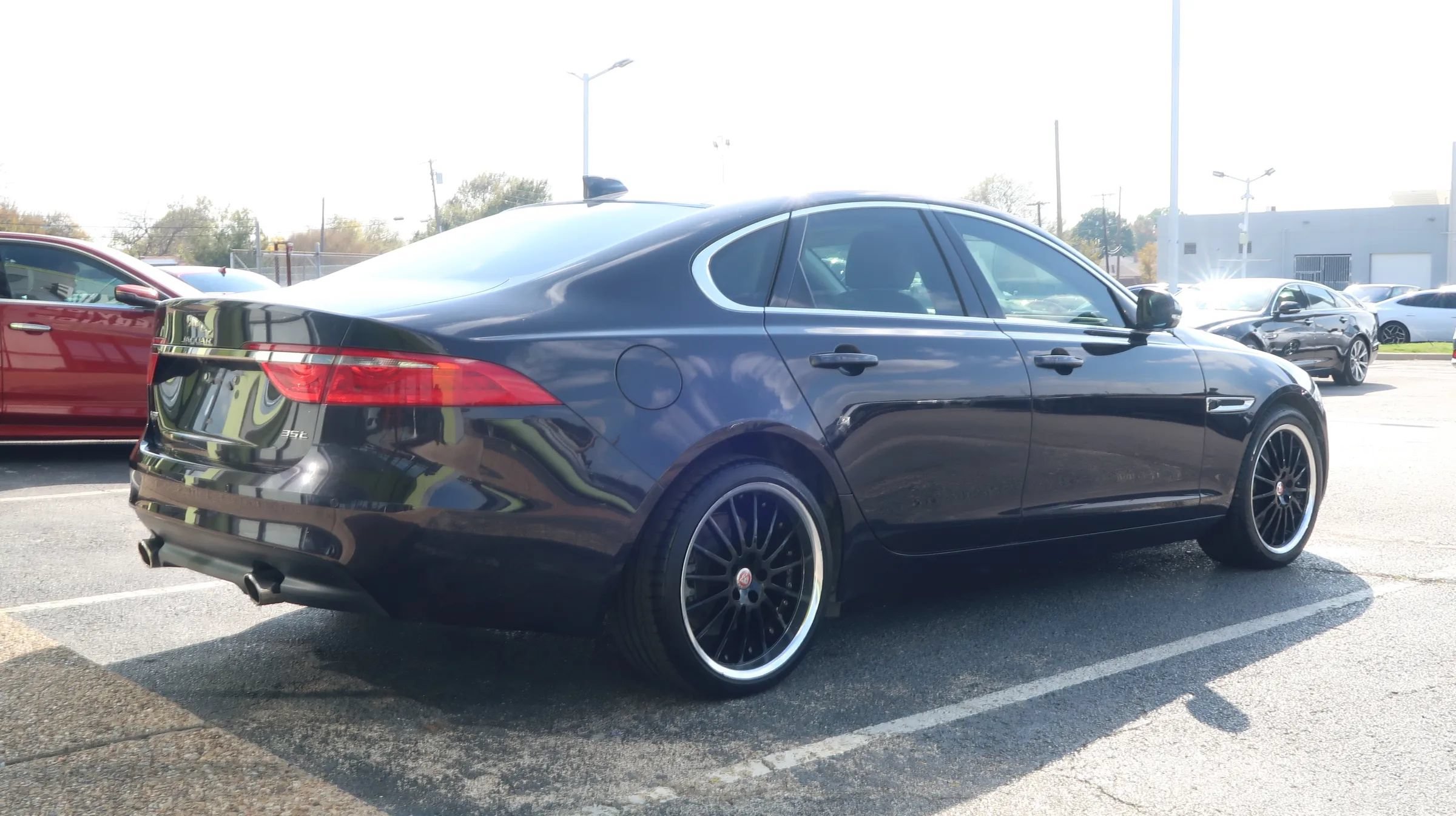 Used 2017 Jaguar XF Prestige RWD image 15