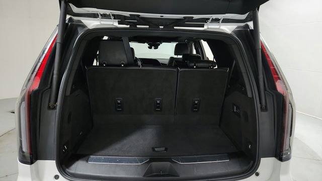 Certified 2024 Cadillac Escalade Premium Luxury image 20