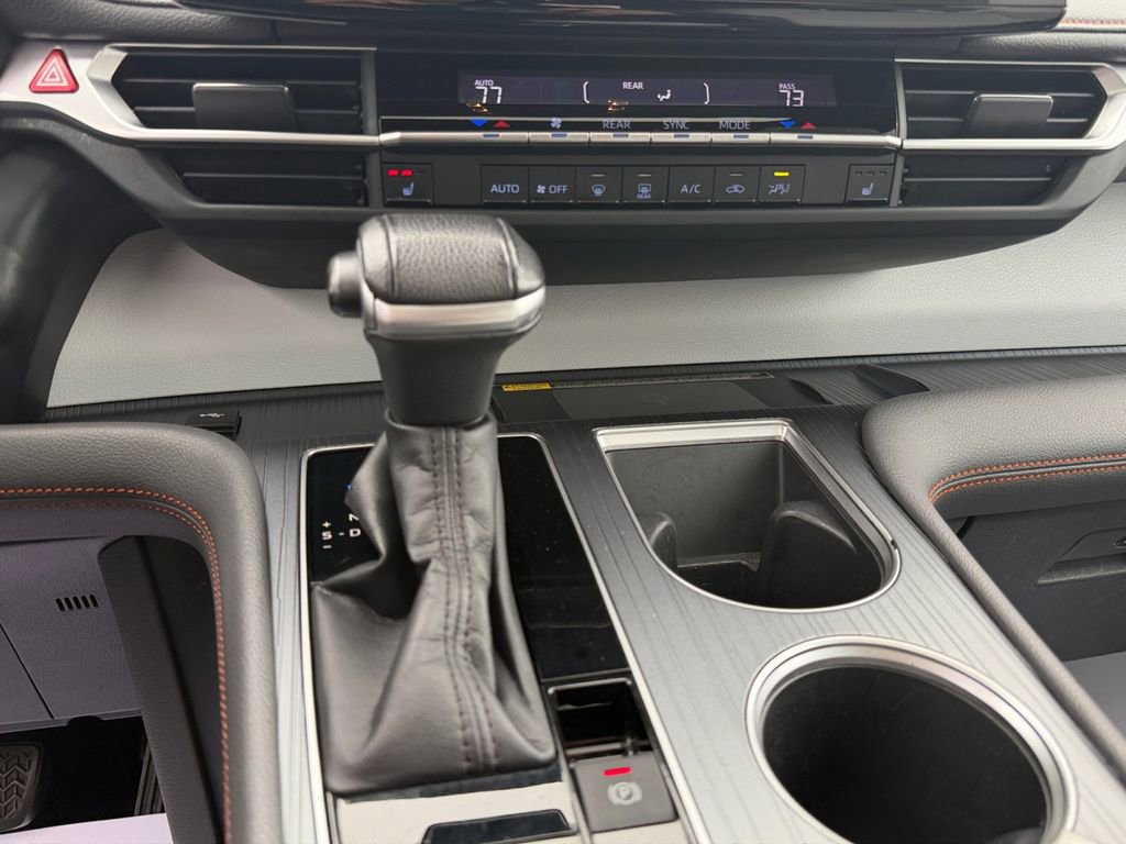 Used 2022 Toyota Sienna XSE image 13