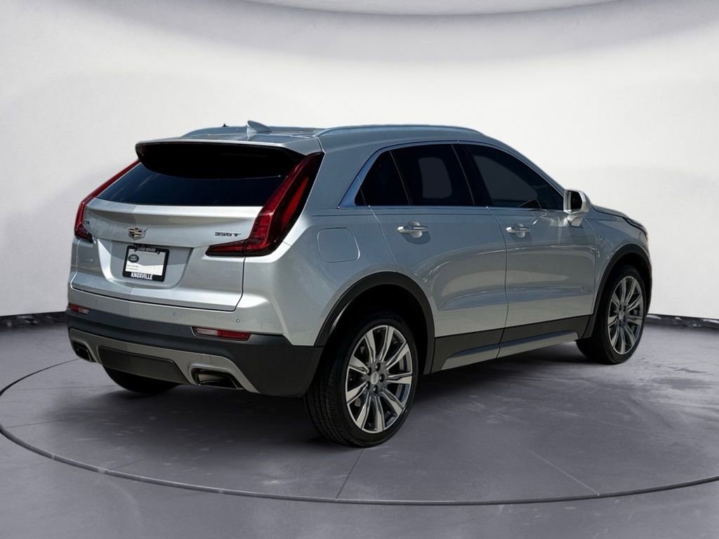 Used 2020 Cadillac XT4 Premium Luxury w/ Cold Weather Package FWD image 5