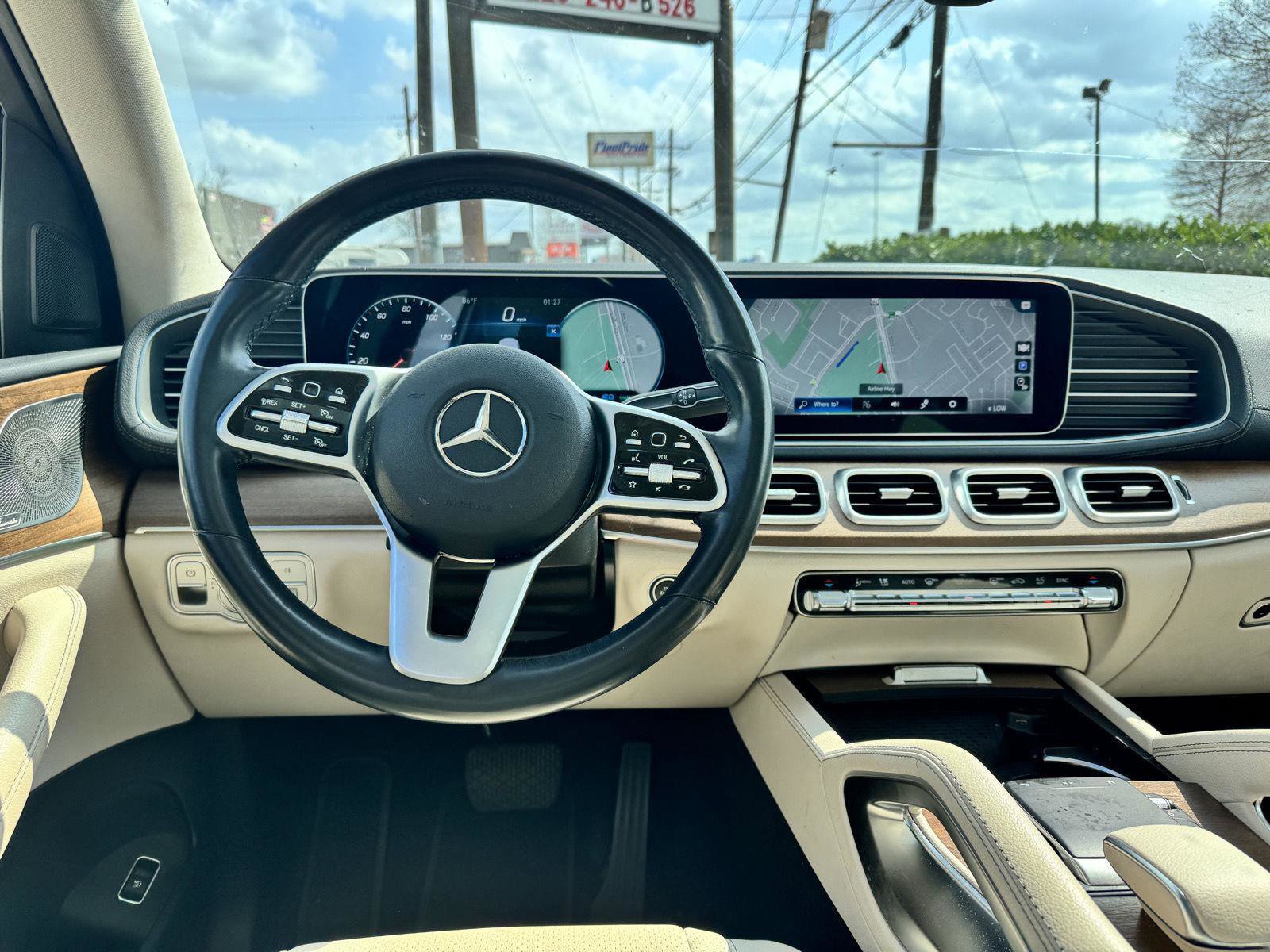 Used 2021 Mercedes-Benz GLS 450 4MATIC image 17