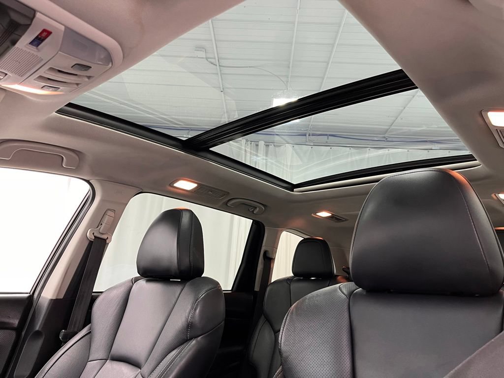 Used 2019 Subaru Ascent Limited w/ Popular Package #3 AWD/4WD image 16