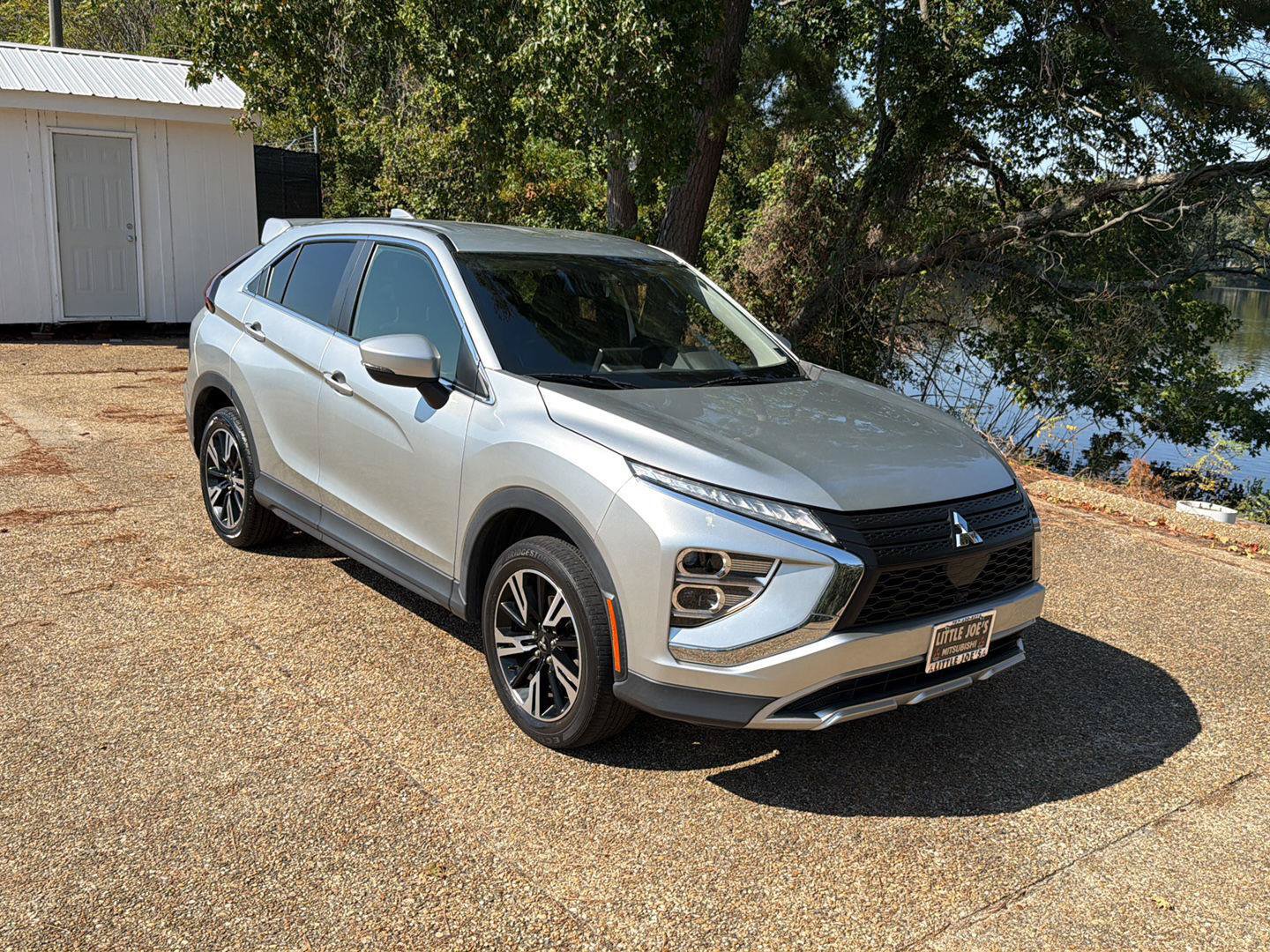 Used 2023 Mitsubishi Eclipse Cross SEL AWD/4WD image 2