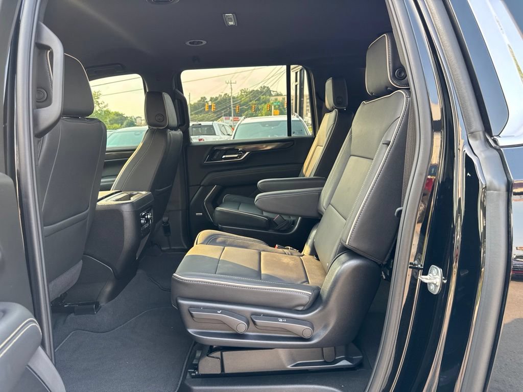 Used 2025 GMC Yukon XL Elevation RWD image 25