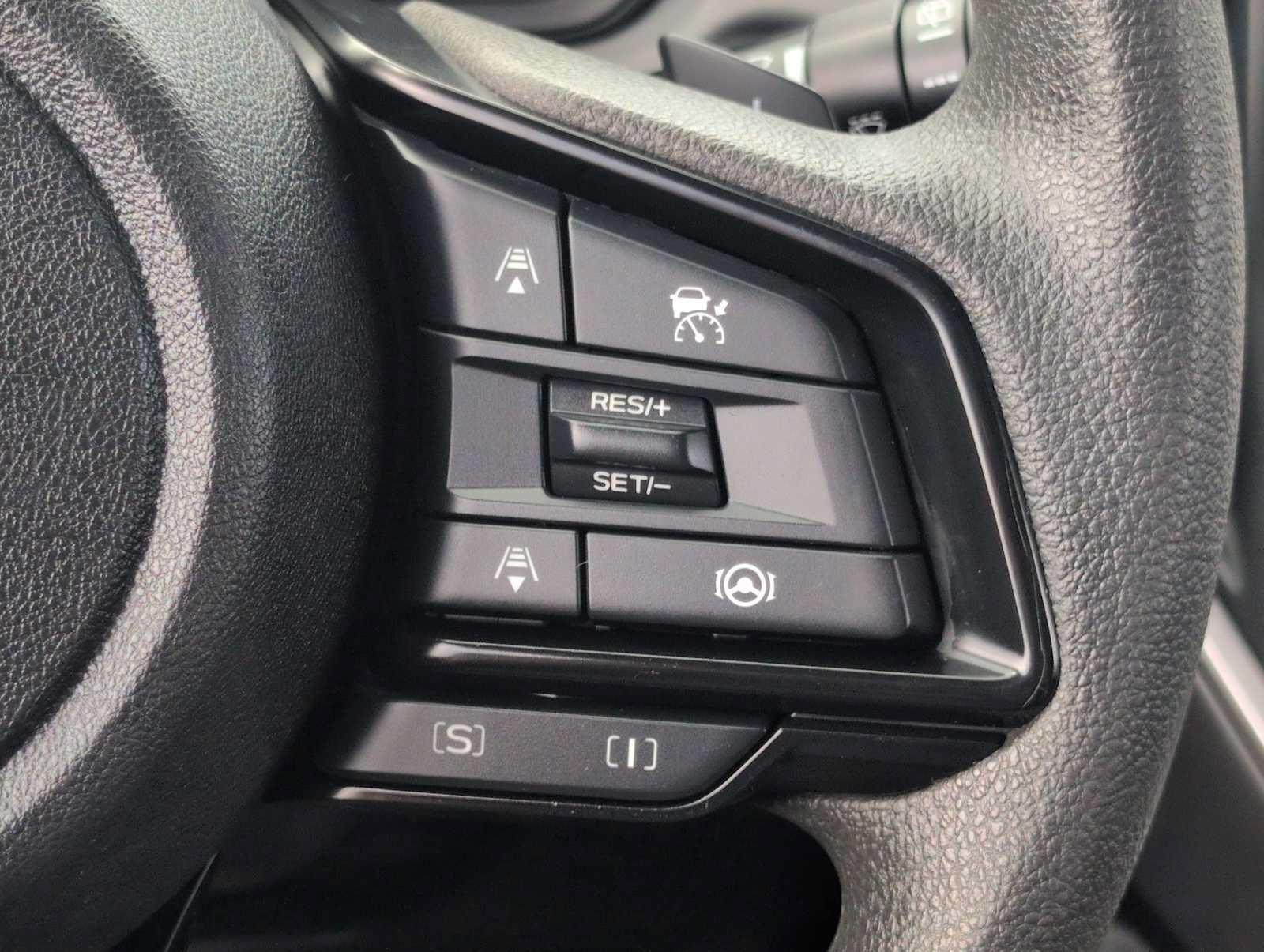 Used 2024 Subaru Crosstrek 2.0i Premium AWD/4WD image 25