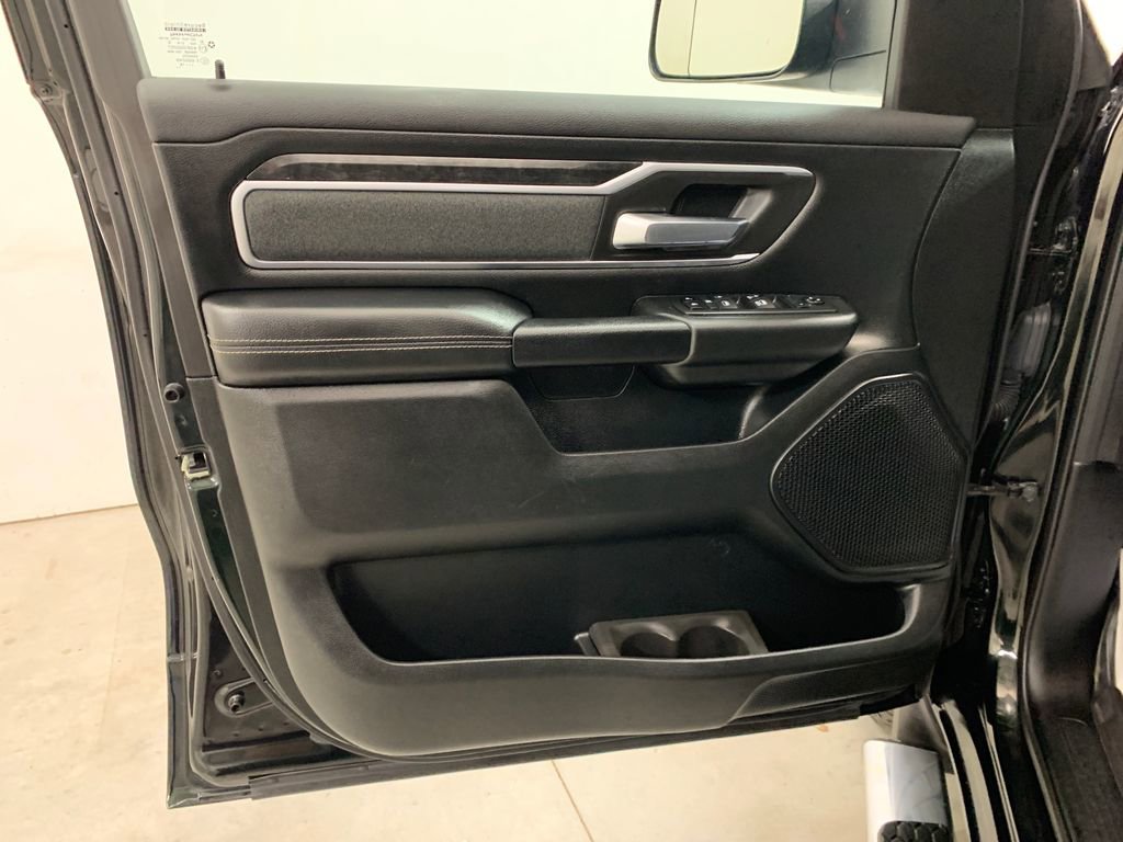 Used 2019 RAM 1500 Big Horn AWD/4WD image 17