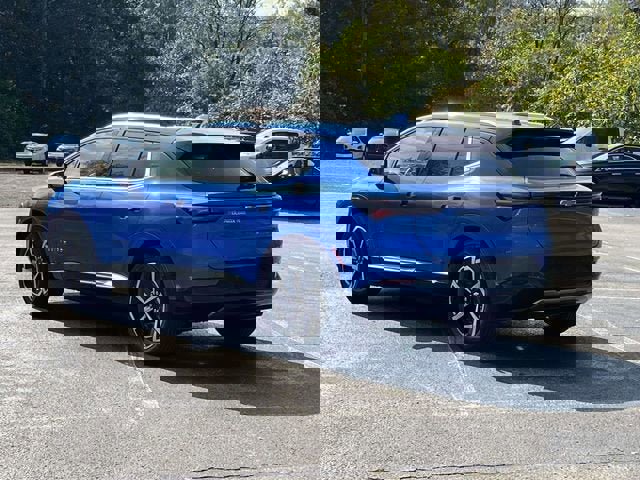 New 2025 Chevrolet Equinox EV LT image 5