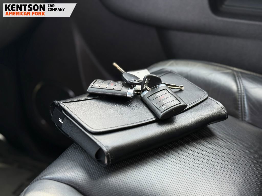 Used 2014 Cadillac Escalade Luxury image 47