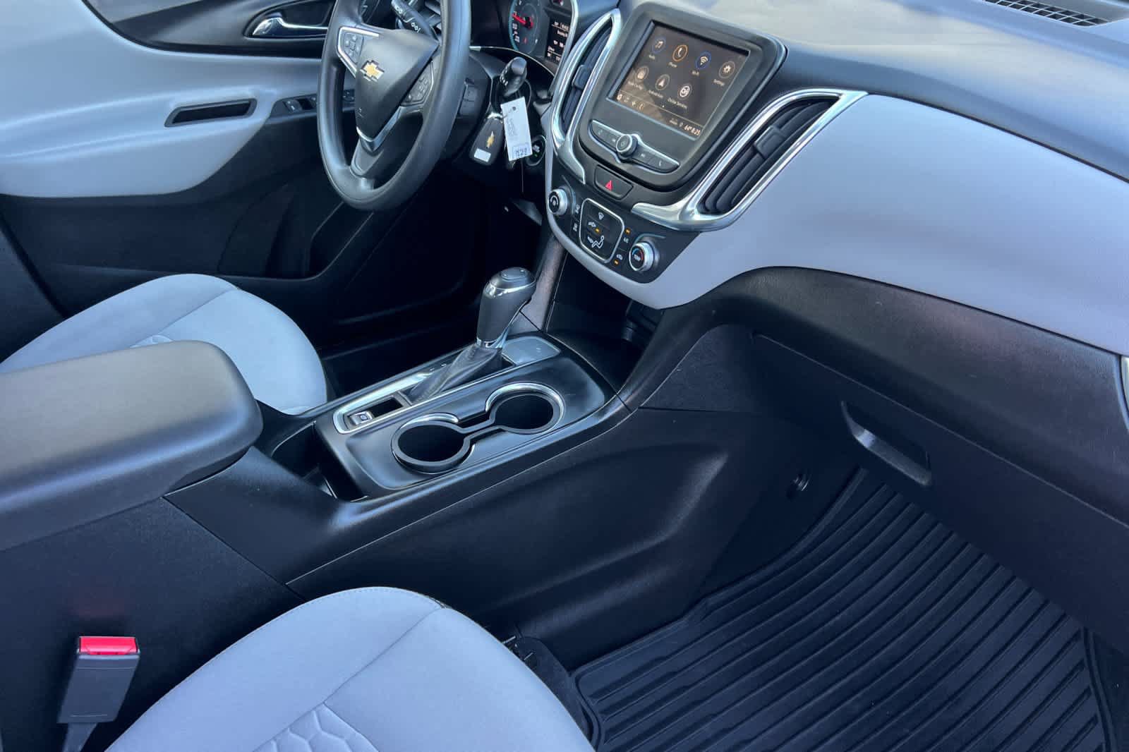 Used 2019 Chevrolet Equinox LS FWD image 17