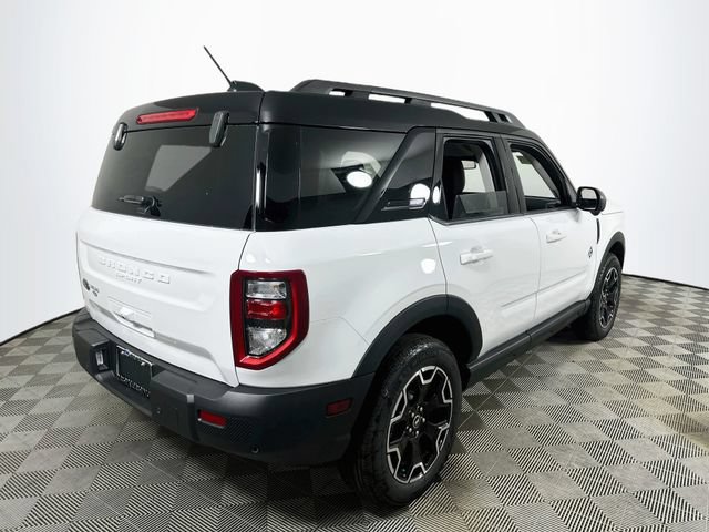 Used 2025 Ford Bronco Sport Outer Banks w/ Outer Banks Tech Package+ AWD/4WD image 3