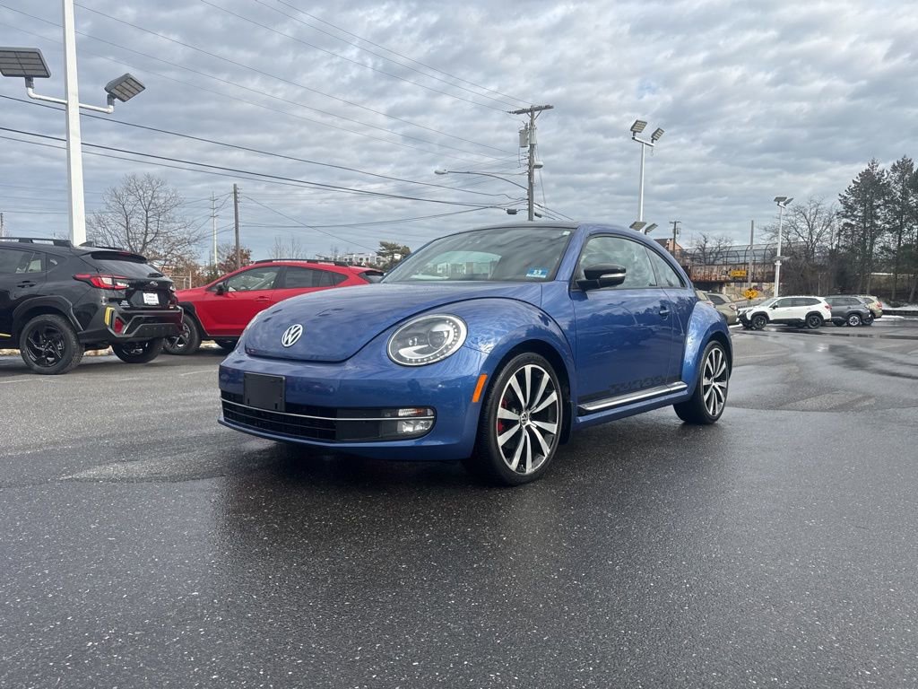 Used 2012 Volkswagen Beetle 2.0T w/ Lamp & Wheel Pkg image 6