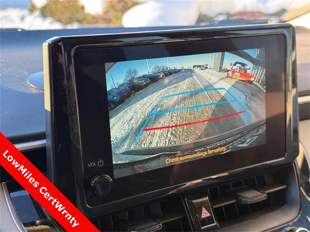 Used 2025 Toyota Corolla LE image 24