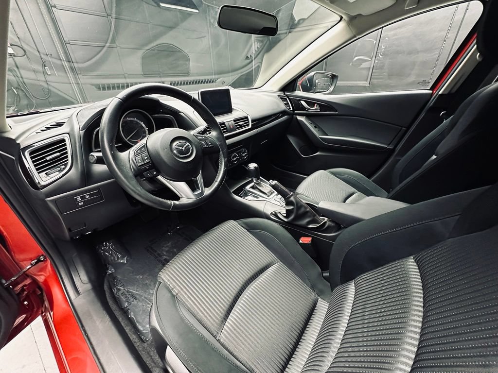 Used 2015 MAZDA MAZDA3 i Touring FWD image 17
