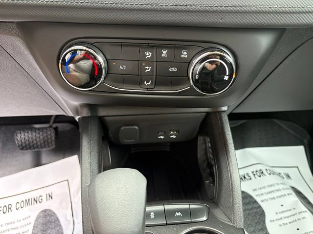 Used 2025 Chevrolet TrailBlazer LS w/ LS Convenience Package FWD image 18