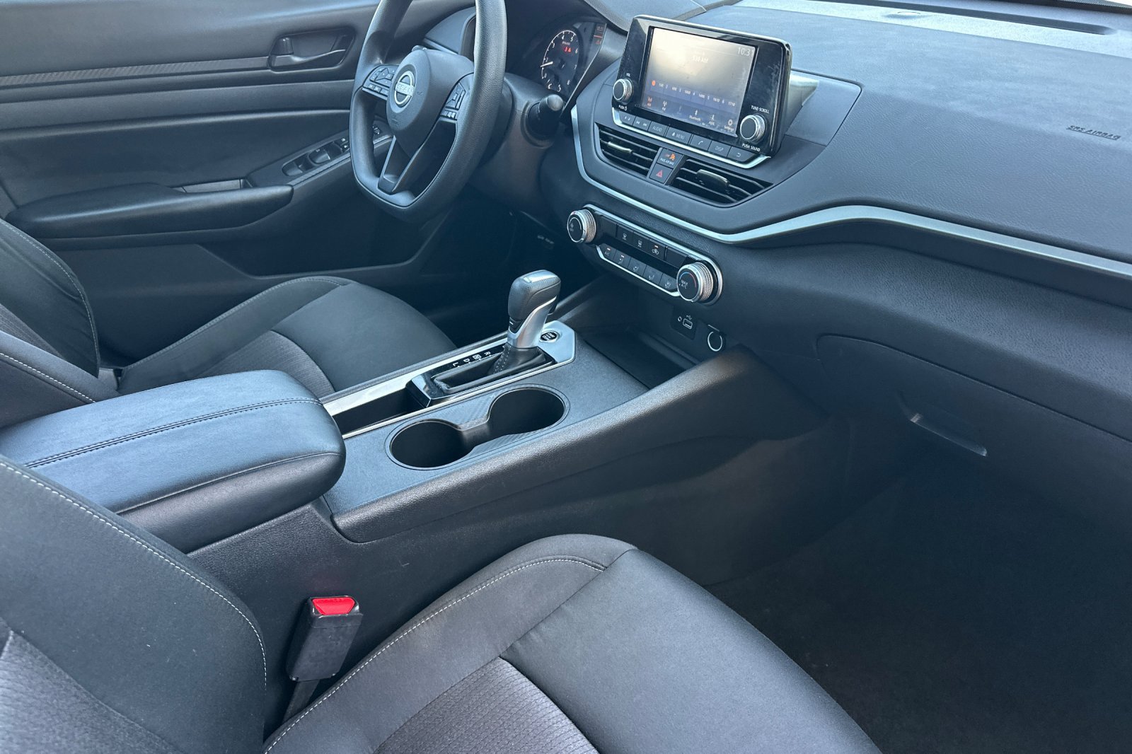 Used 2024 Nissan Altima 2.5 S FWD image 15