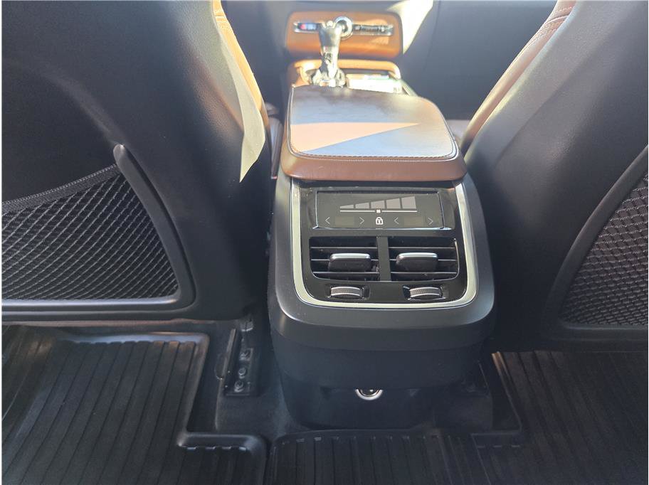 Used 2018 Volvo XC90 T6 Inscription w/ Convenience Package AWD/4WD image 12