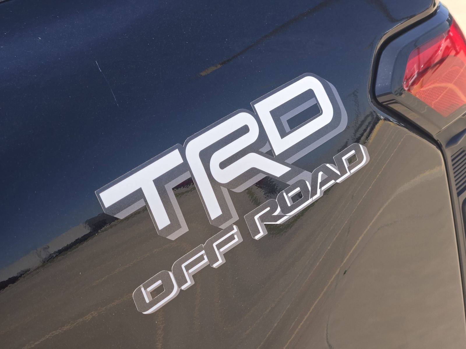 Used 2025 Toyota Tacoma TRD Off-Road w/ TRD Off Road Premium Package AWD/4WD image 13