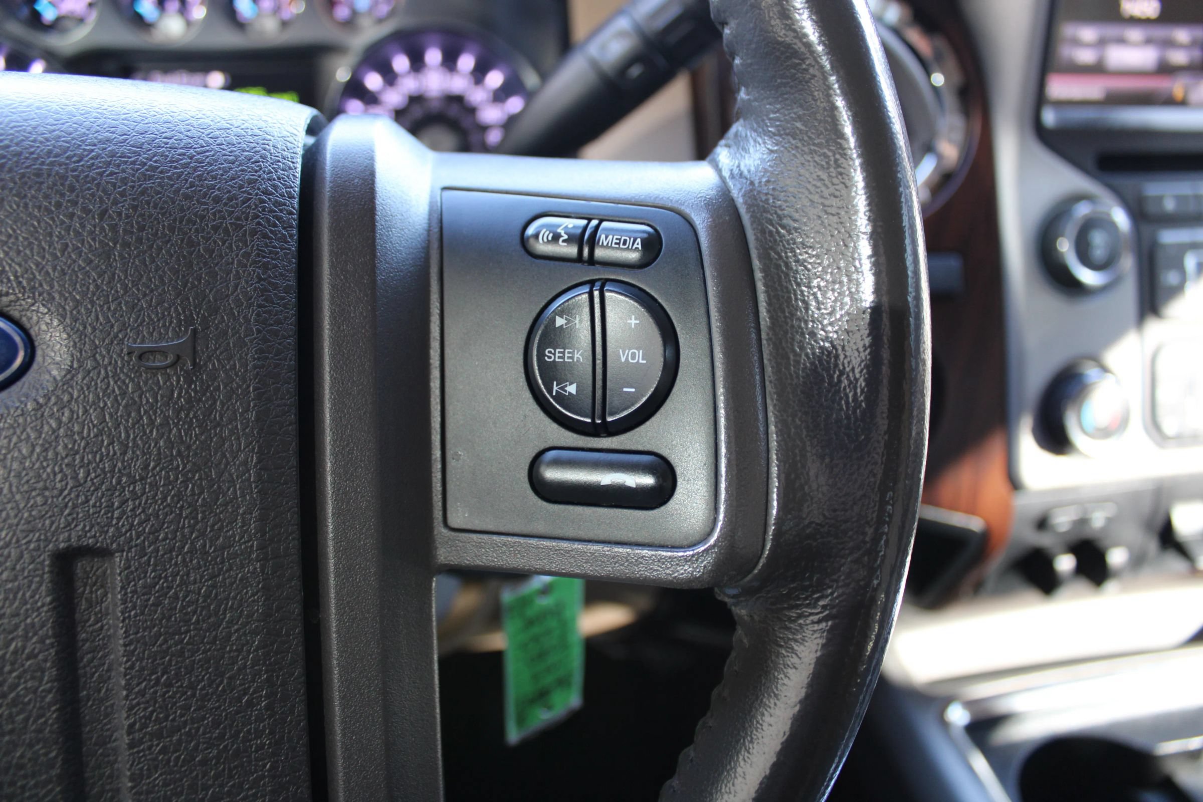 Used 2013 Ford F250 Lariat w/ Lariat Interior Pkg AWD/4WD image 11