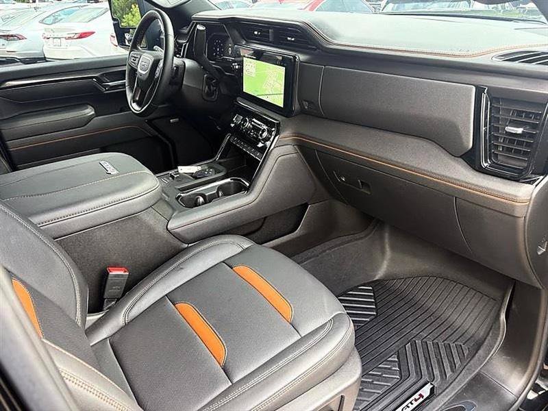 Used 2025 GMC Sierra 2500 AT4 w/ AT4 Premium Plus Package AWD/4WD image 38