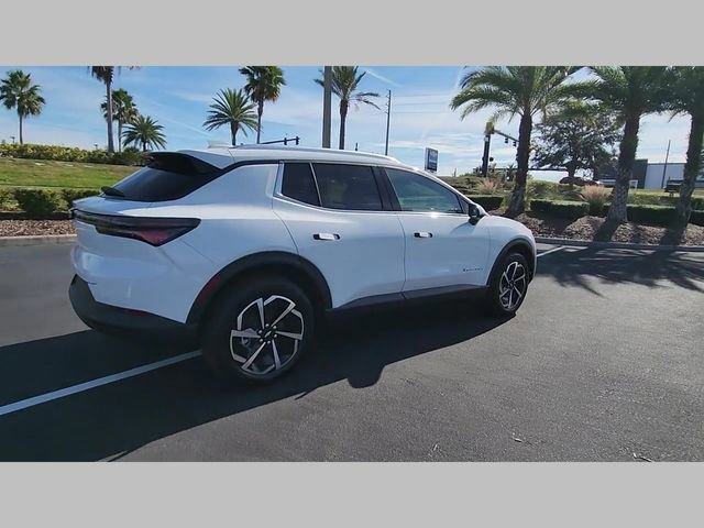 New 2026 Chevrolet Equinox EV LT image 26