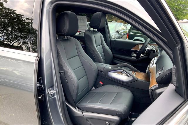 Certified 2025 Mercedes-Benz GLS 450 4MATIC image 7