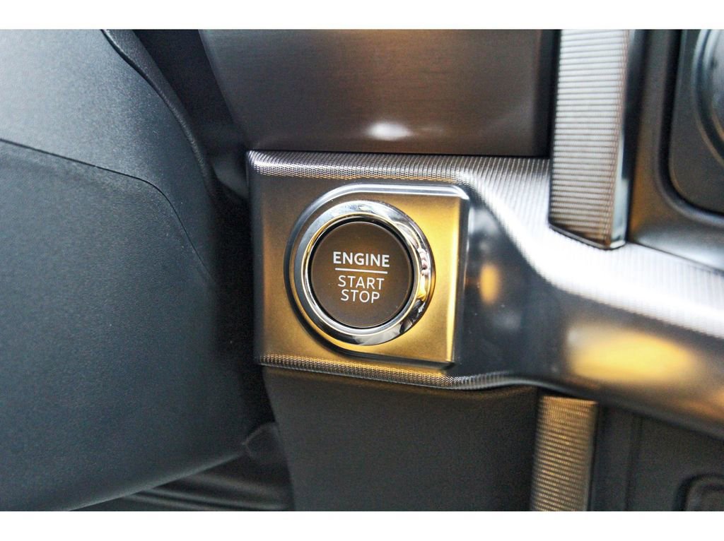 Used 2025 Ford F150 Platinum w/ FX4 Off-Road Package image 20