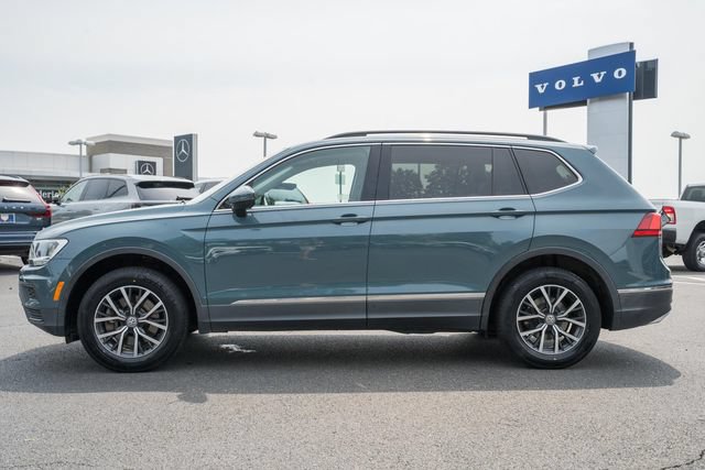 Used 2020 Volkswagen Tiguan SE w/ Panoramic Sunroof Package AWD/4WD image 4