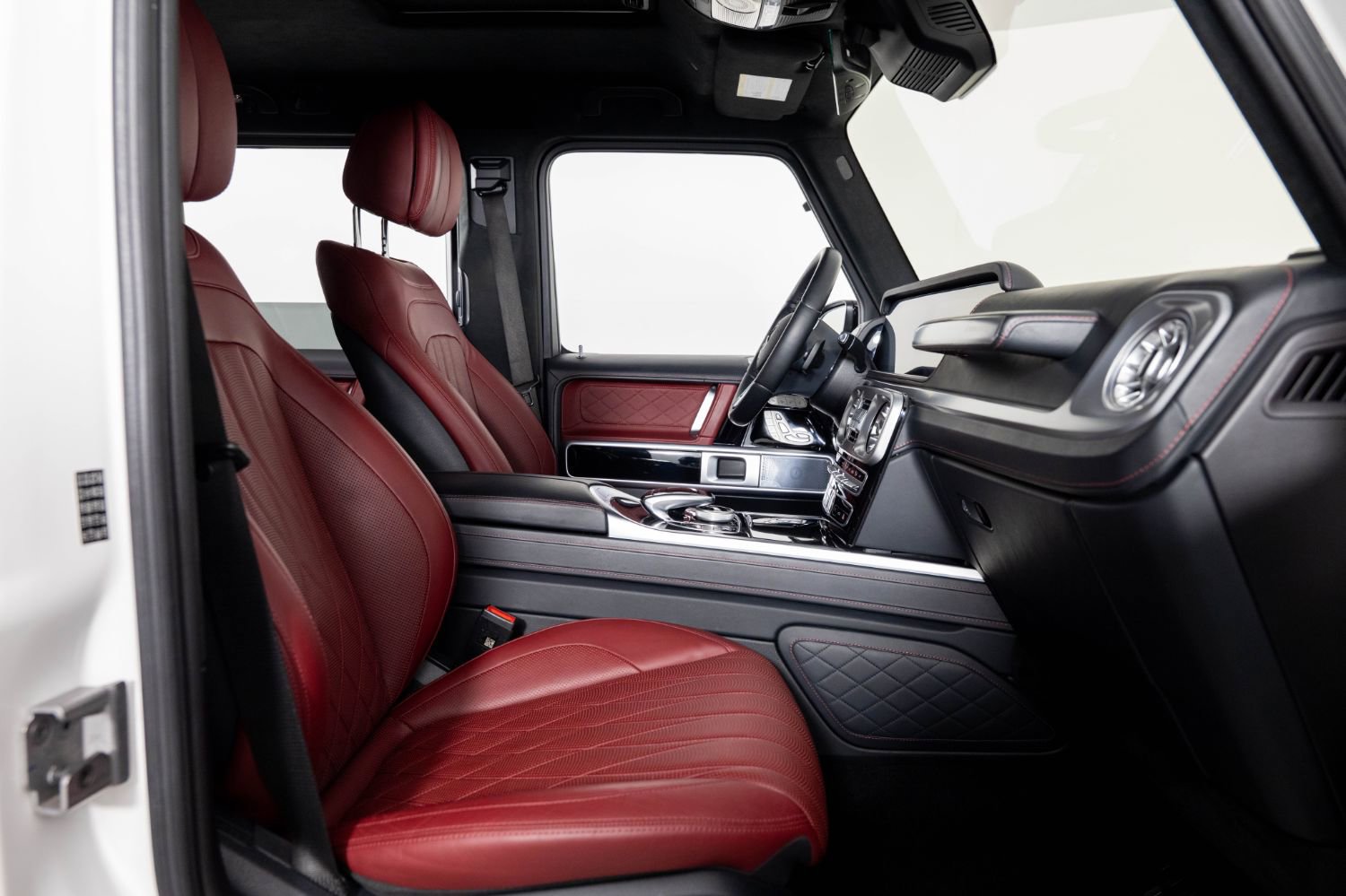 Used 2023 Mercedes-Benz G 550 image 27