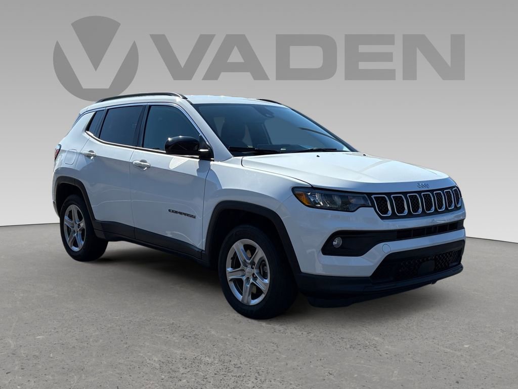 Used 2024 Jeep Compass Latitude