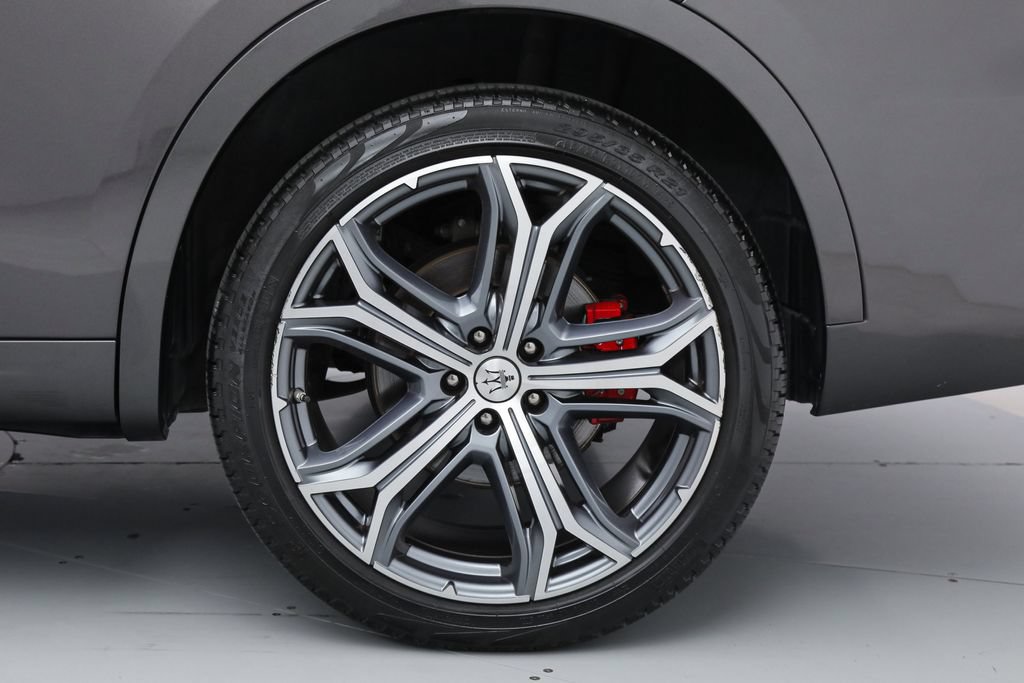 Certified 2023 Maserati Levante Modena AWD/4WD image 20