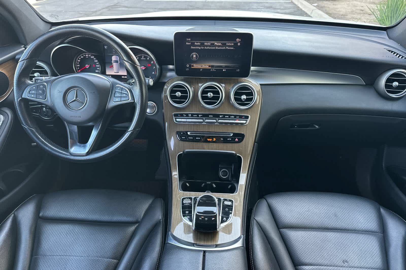 Used 2018 Mercedes-Benz GLC 300 4MATIC video 3